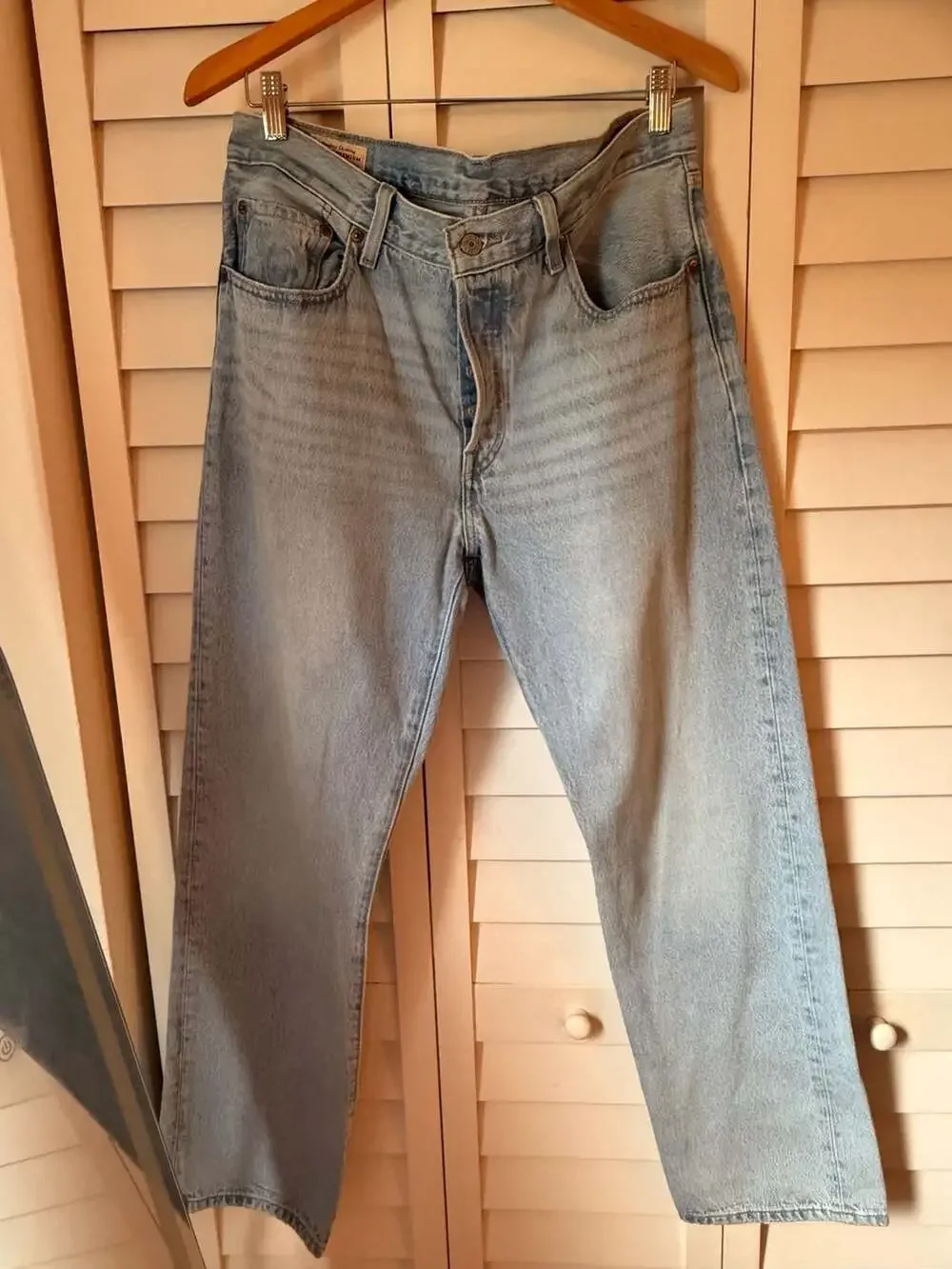 Levi's 501 '90s Original Fit Light Wash Jeans